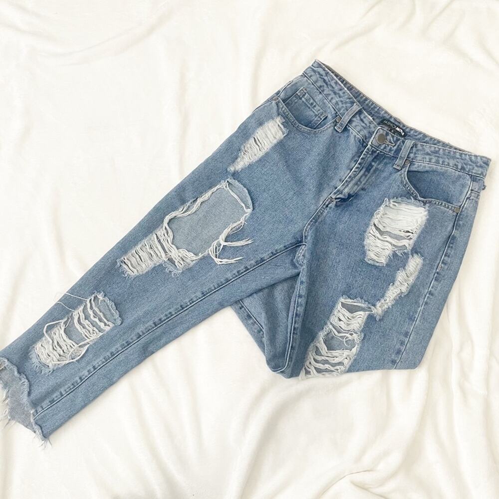 Fashion Nova Ripped jeans blue denim high rise ankle size 5.